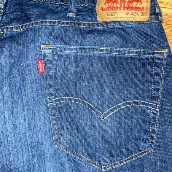 Levi’s 505 Regular Fit Straight Denim Jeans Mens Size 42x30 Dark Wash EUC - Picture 16 of 16